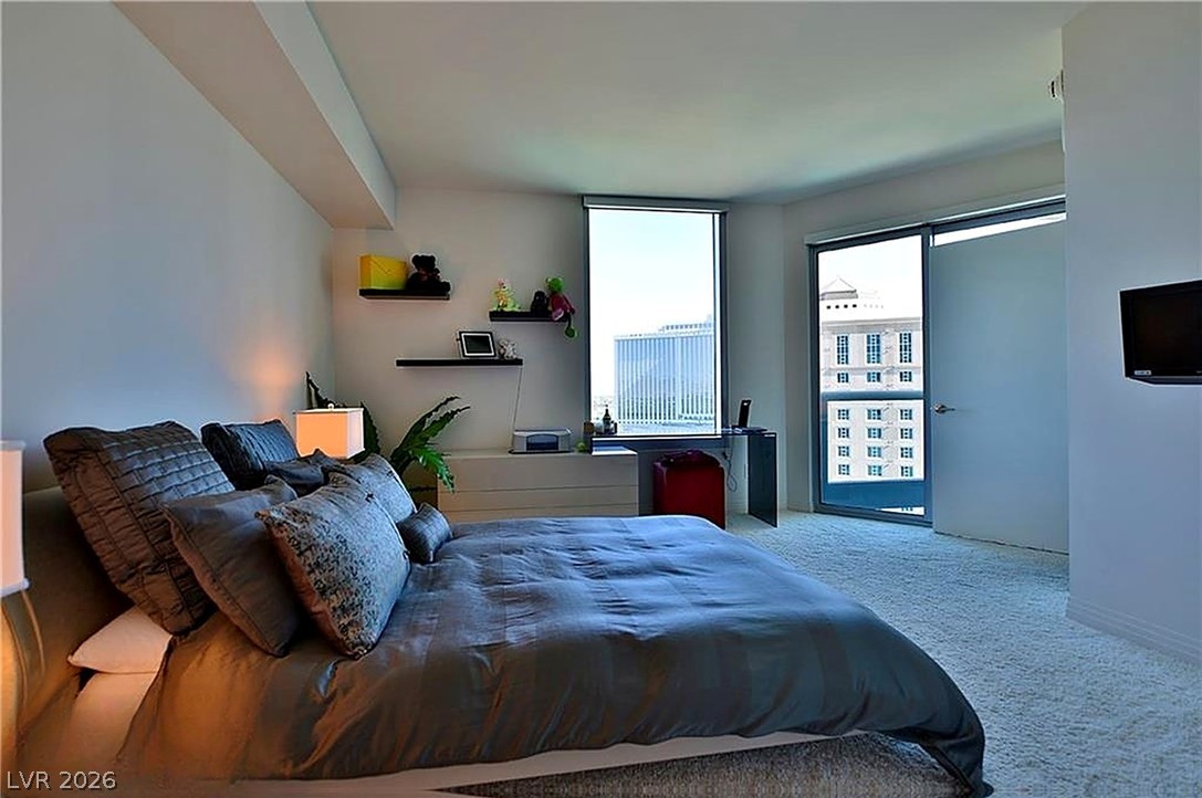 Photo 10 of 16, 322 Karen Avenue #1204