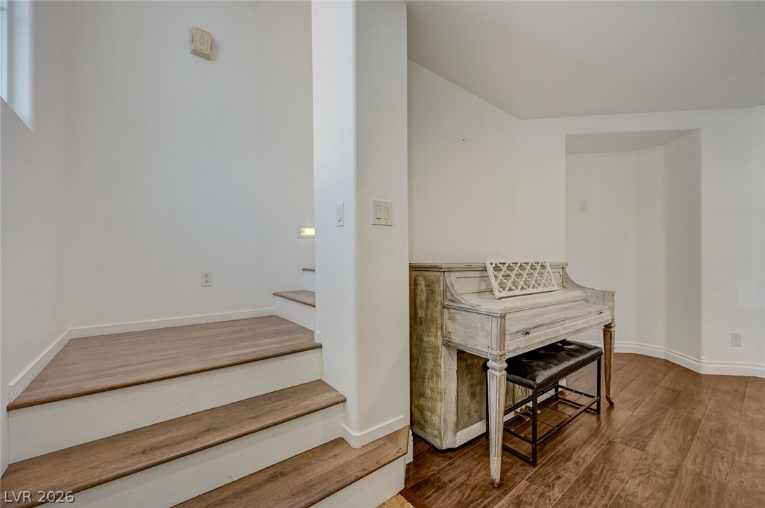 Photo 4 of 6281 Chert Avenue
