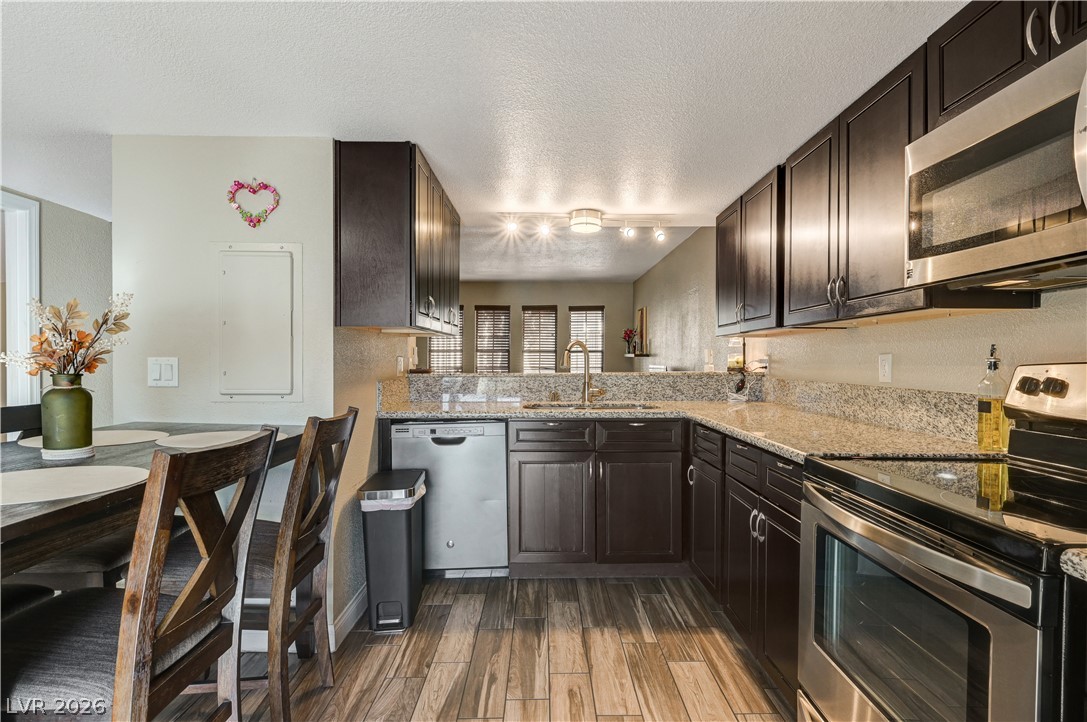 Photo 8 of 36, 2080 Karen Avenue #20