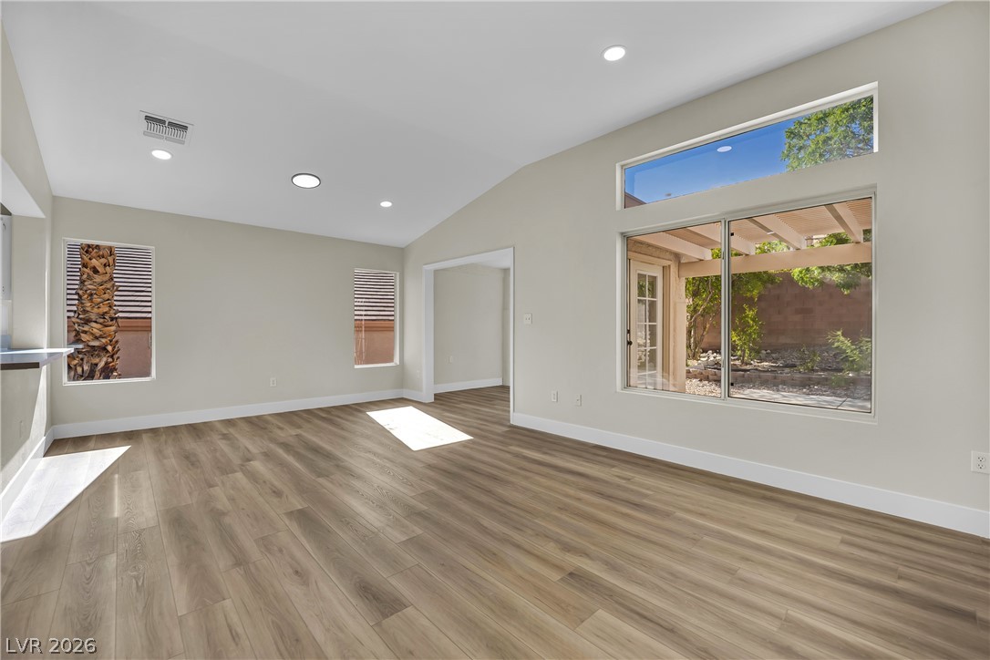 Photo 12 of 30, 2039 Poppywood Avenue