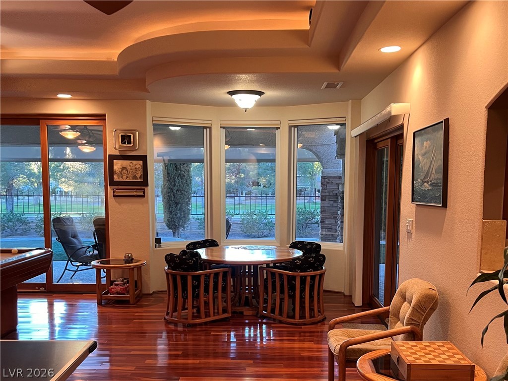 Photo 9 of 51, 1582 Preswick Court