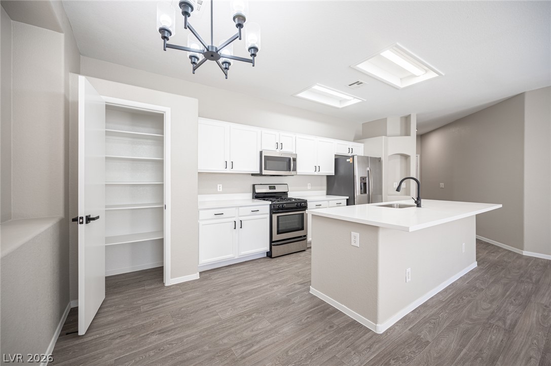 Photo 7 of 20, 7617 Eminence Court