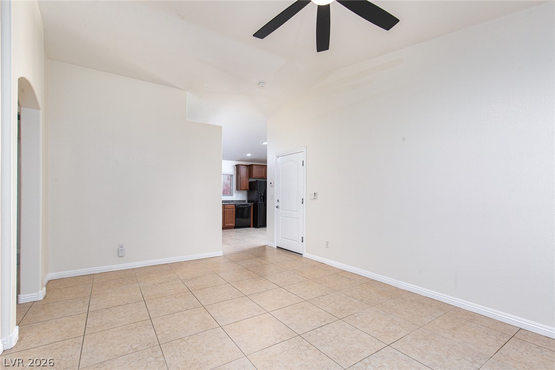 Photo 7 of 33, 7977 Crownbeard Street