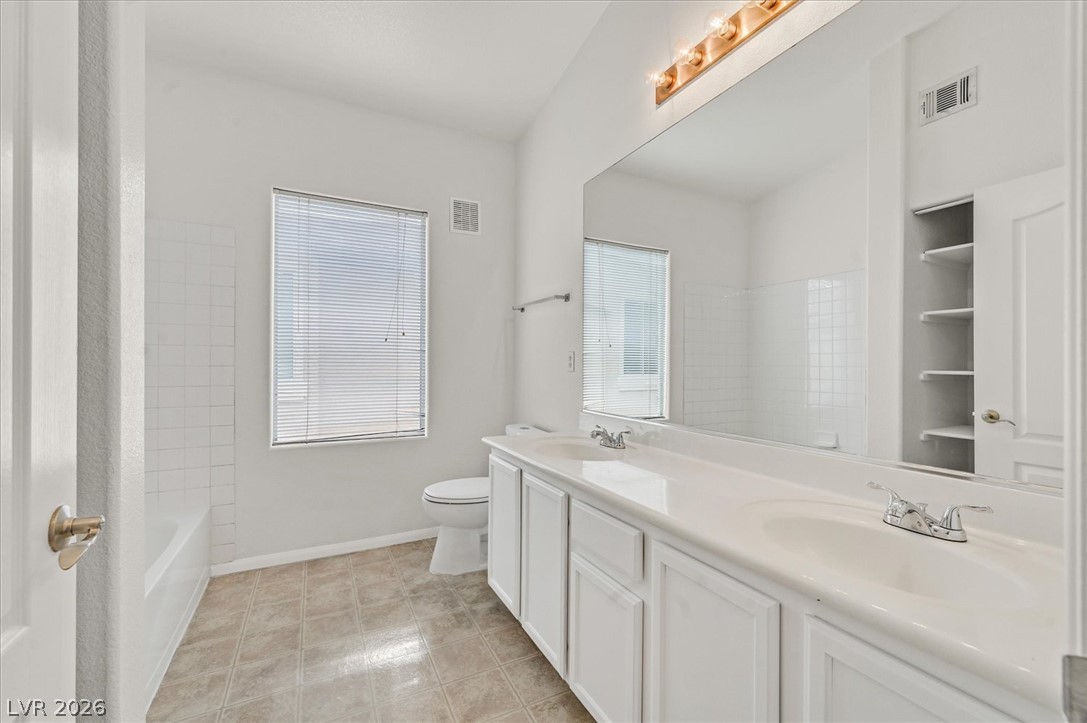 Photo 18 of 26, 3350 Cactus Shadow Street #201