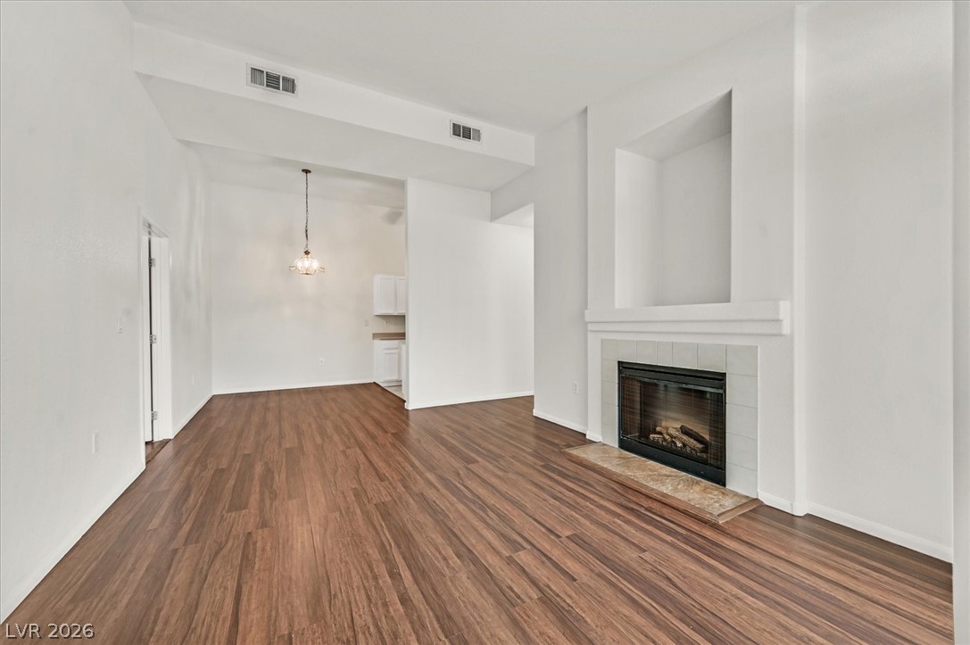 Photo 8 of 26, 3350 Cactus Shadow Street #201
