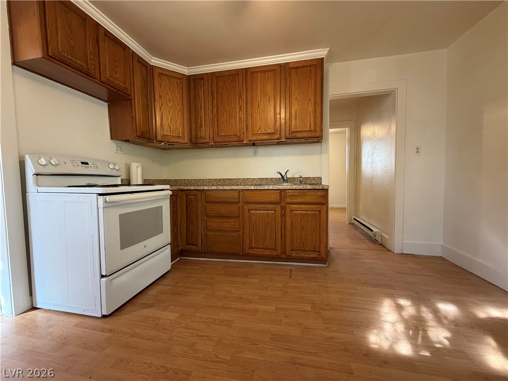 Photo 6 of 15, 319 Nevada Avenue