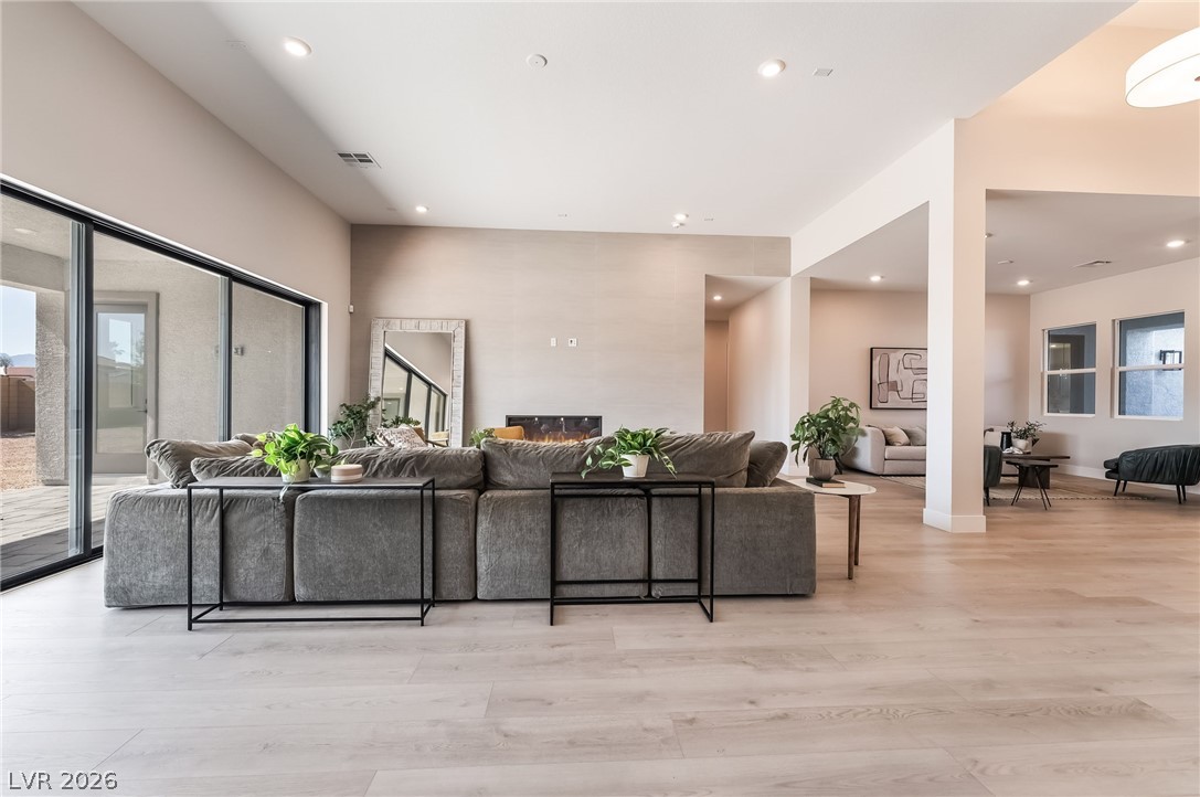 Photo 10 of 47, 9261 Fountain Creek Court