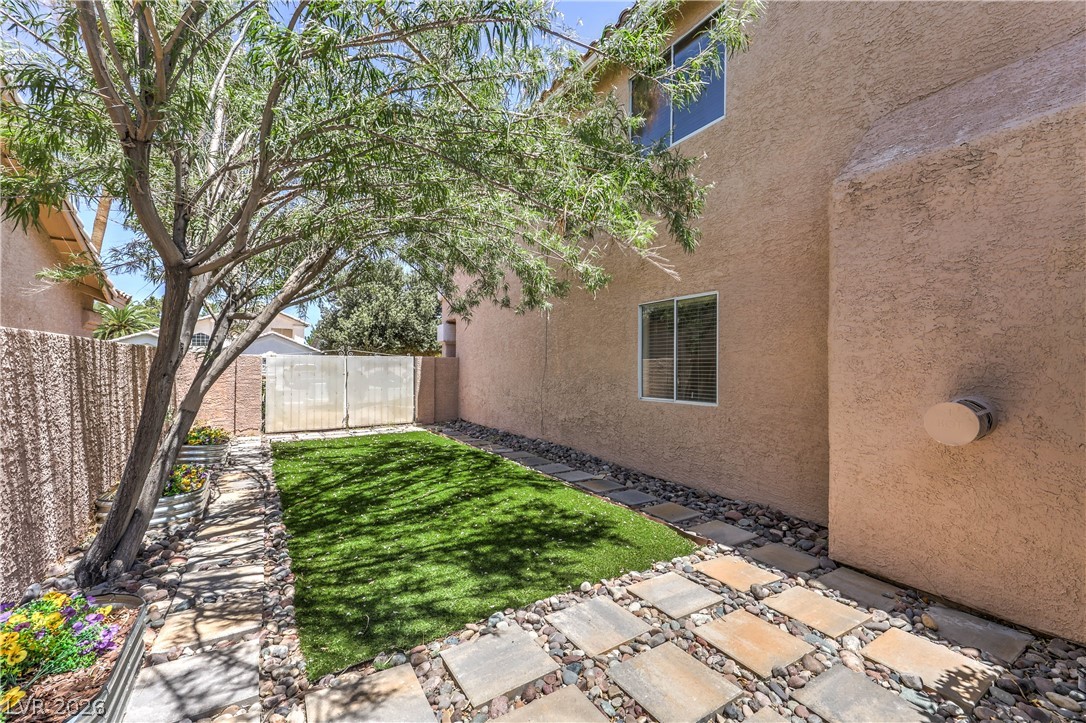 Photo 9 of 66, 33 TRAILSIDE Court
