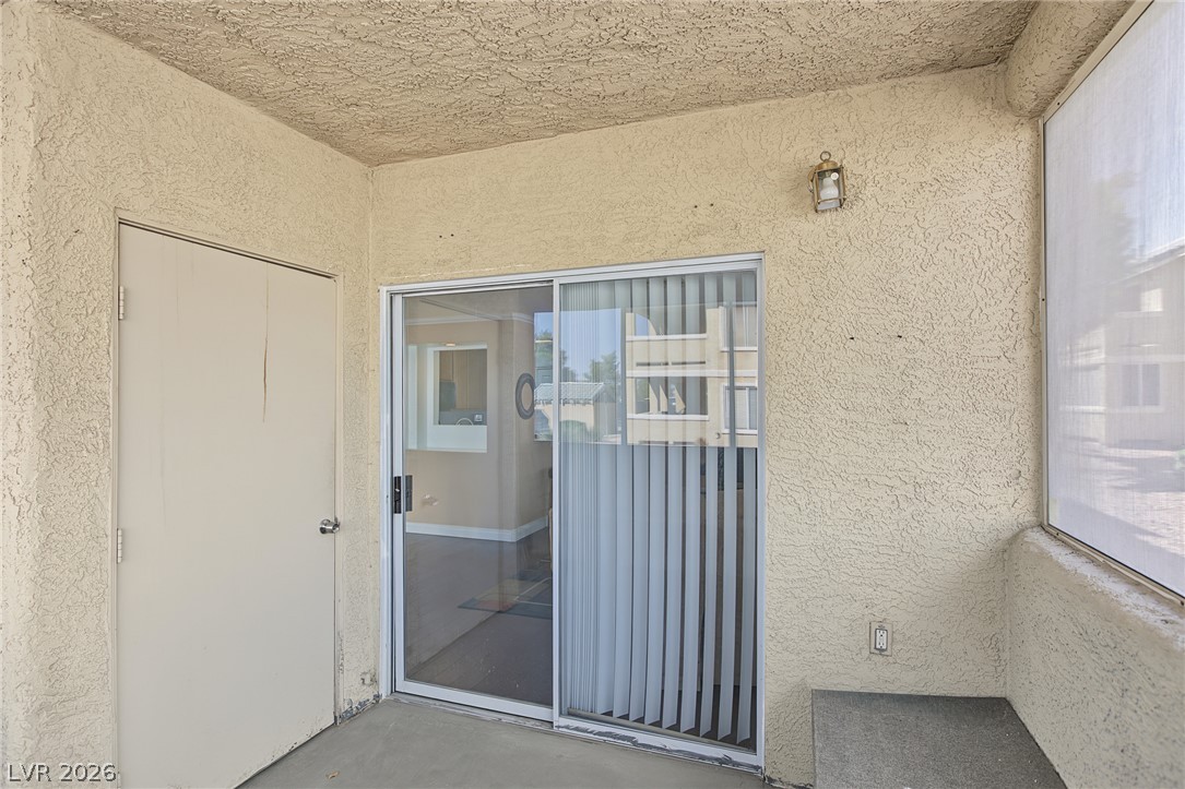 Photo 27 of 34, 1441 Linnbaker Lane #103