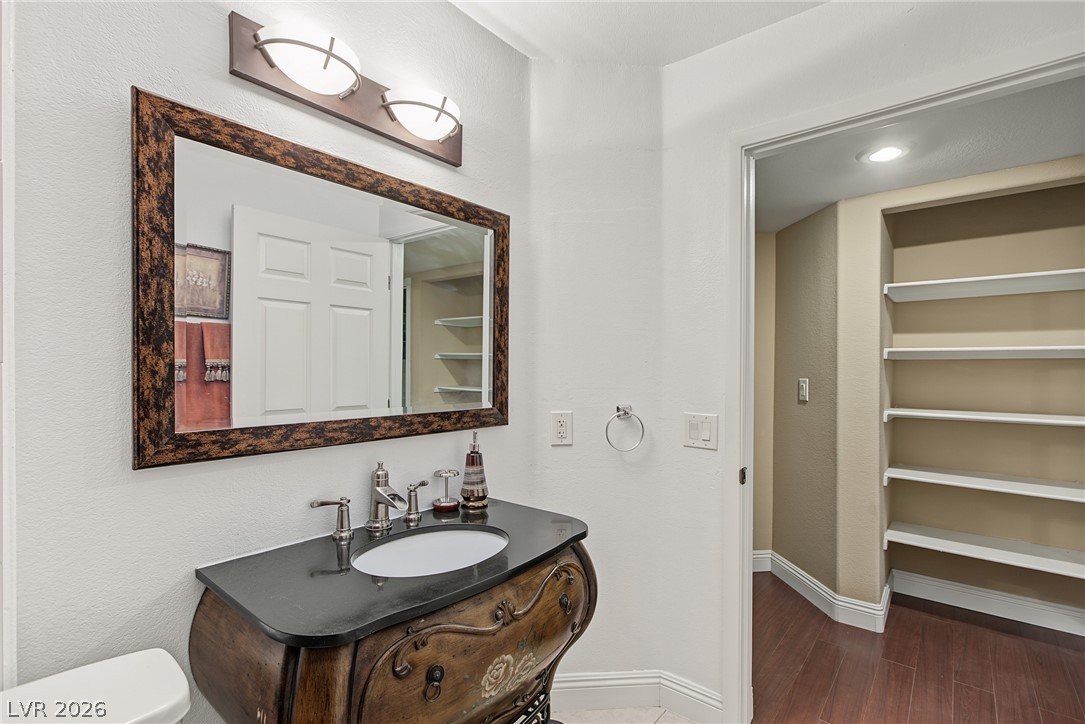 Photo 23 of 34, 1441 Linnbaker Lane #103