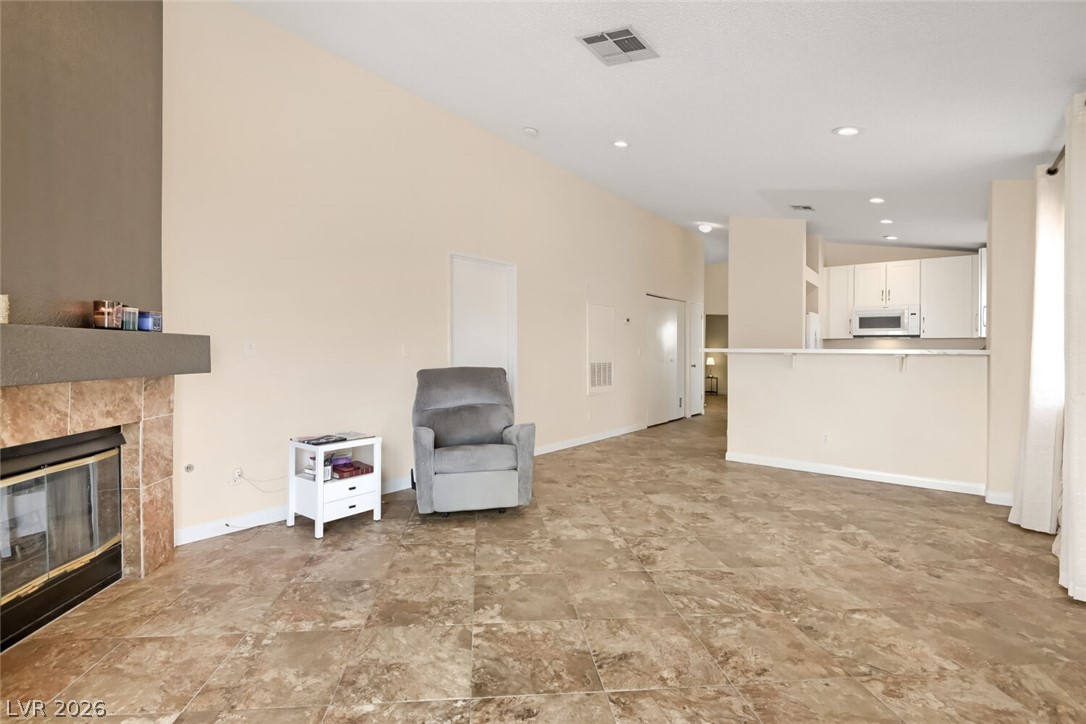 Photo 6 of 22, 7830 Foxwood Place