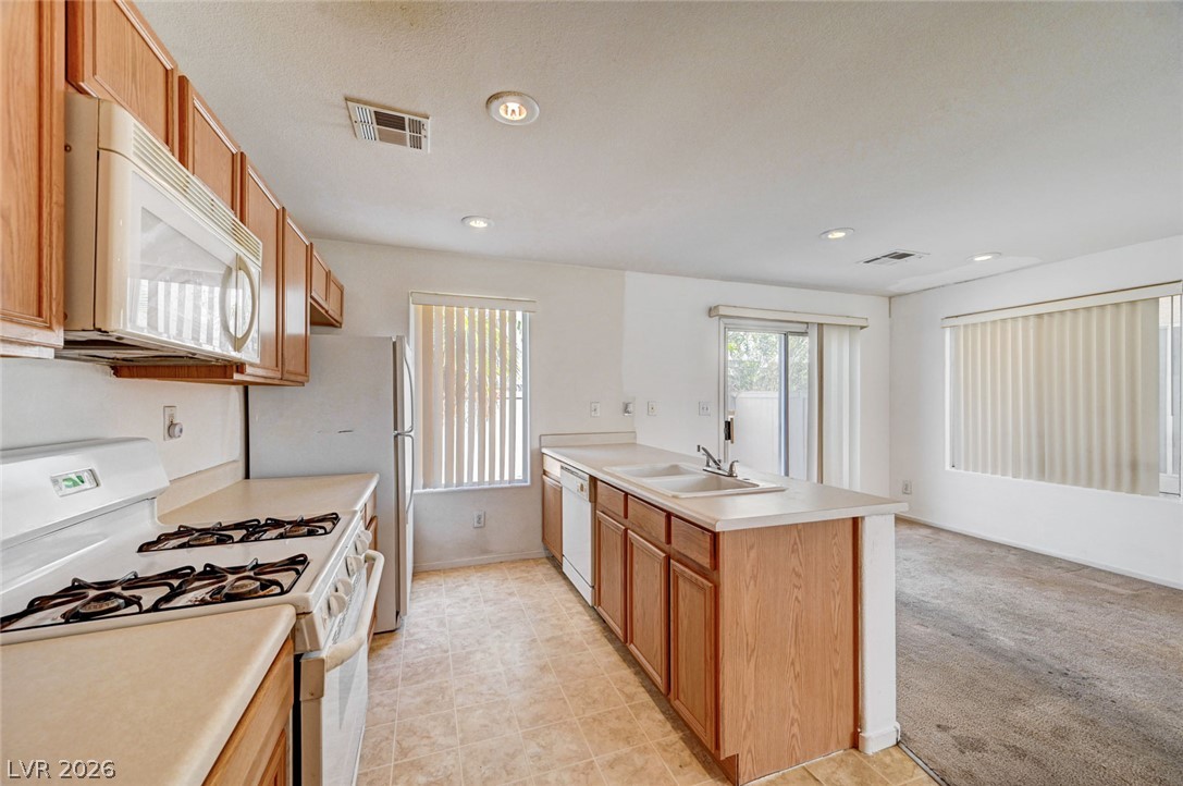 Photo 16 of 45, 2138 Sandy Lane