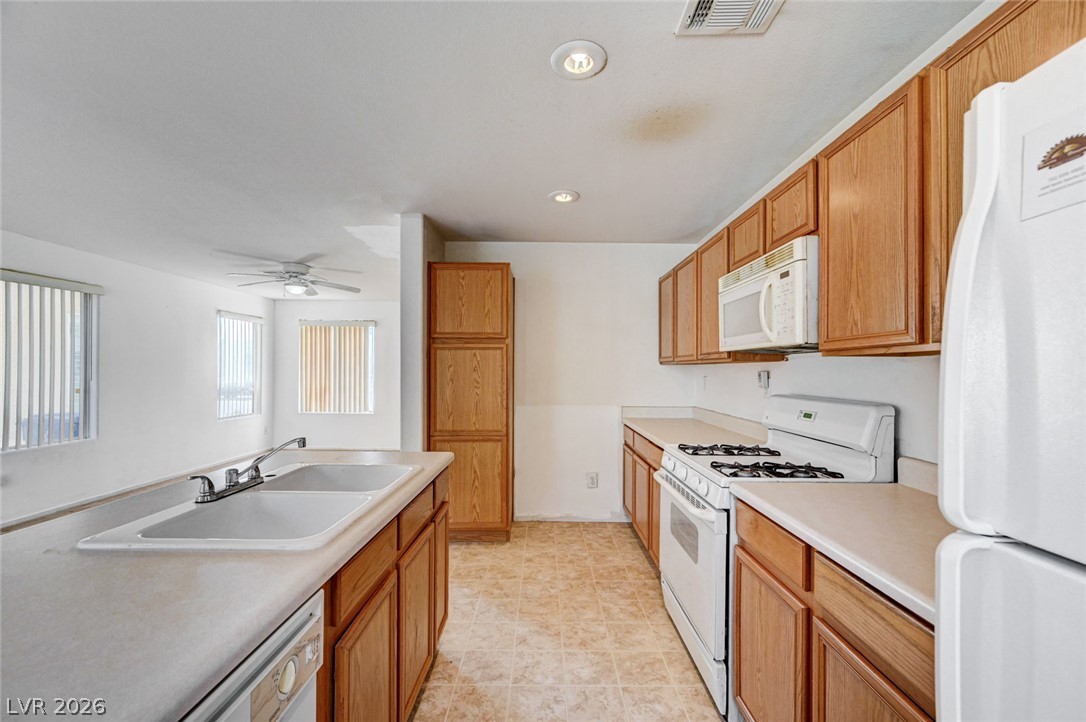 Photo 17 of 45, 2138 Sandy Lane