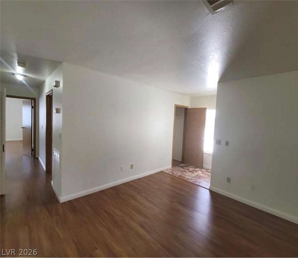 Photo 15 of 29, 1321 Del Mar Street #4
