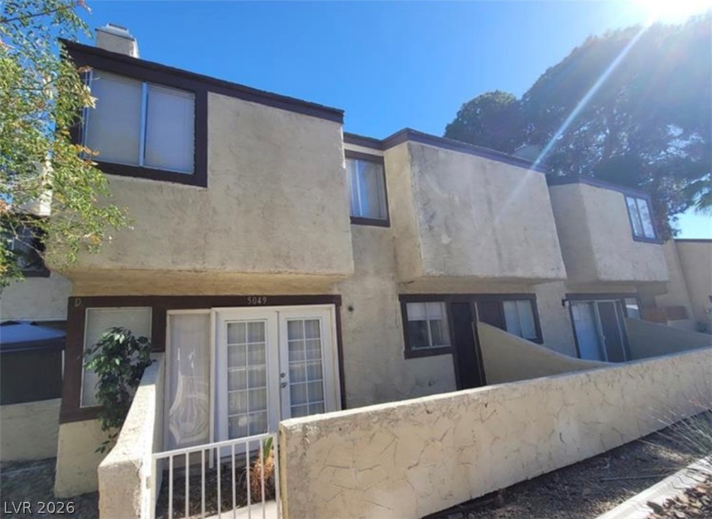 Photo 3 of 5049 Spencer Street #D