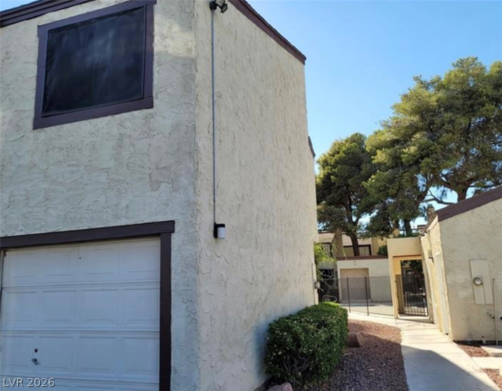 Photo 40 of 43, 5049 Spencer Street #D