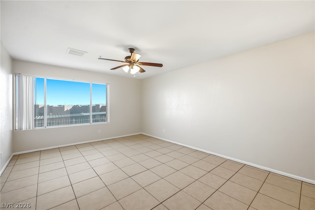 Photo 14 of 66, 2064 Mesquite Lane #103