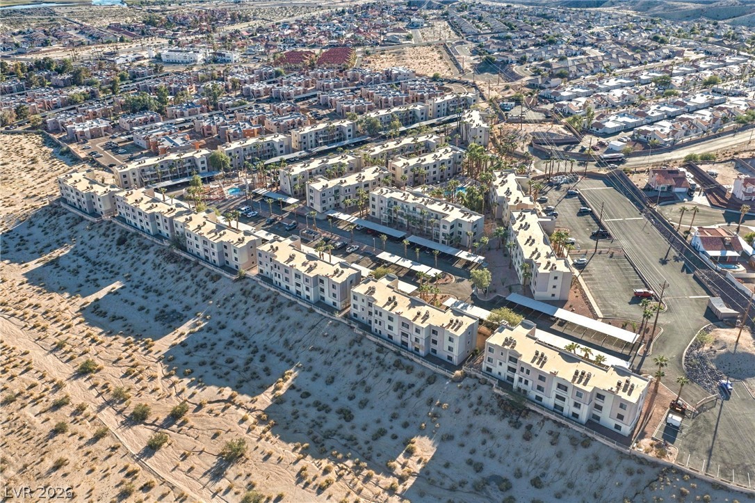 Photo 37 of 66, 2064 Mesquite Lane #103