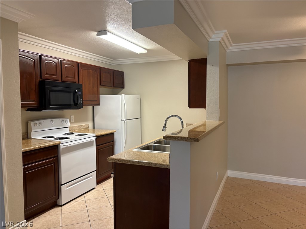Photo 4 of 1150 N Buffalo Drive #2082