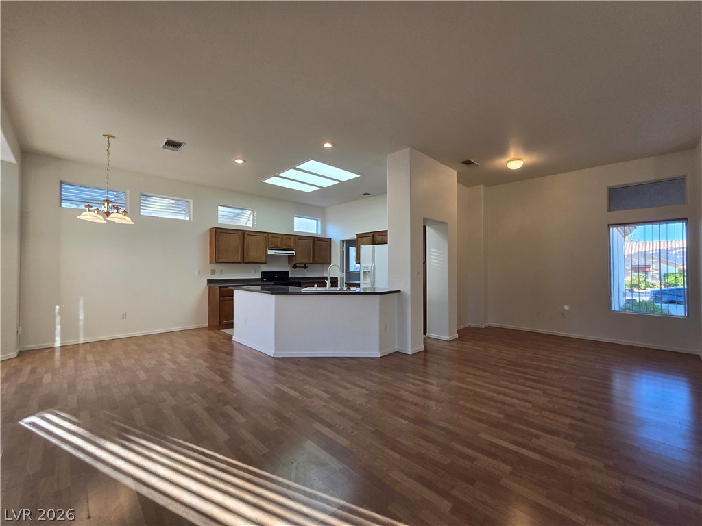 Photo 6 of 40, 9937 Heyfield Drive