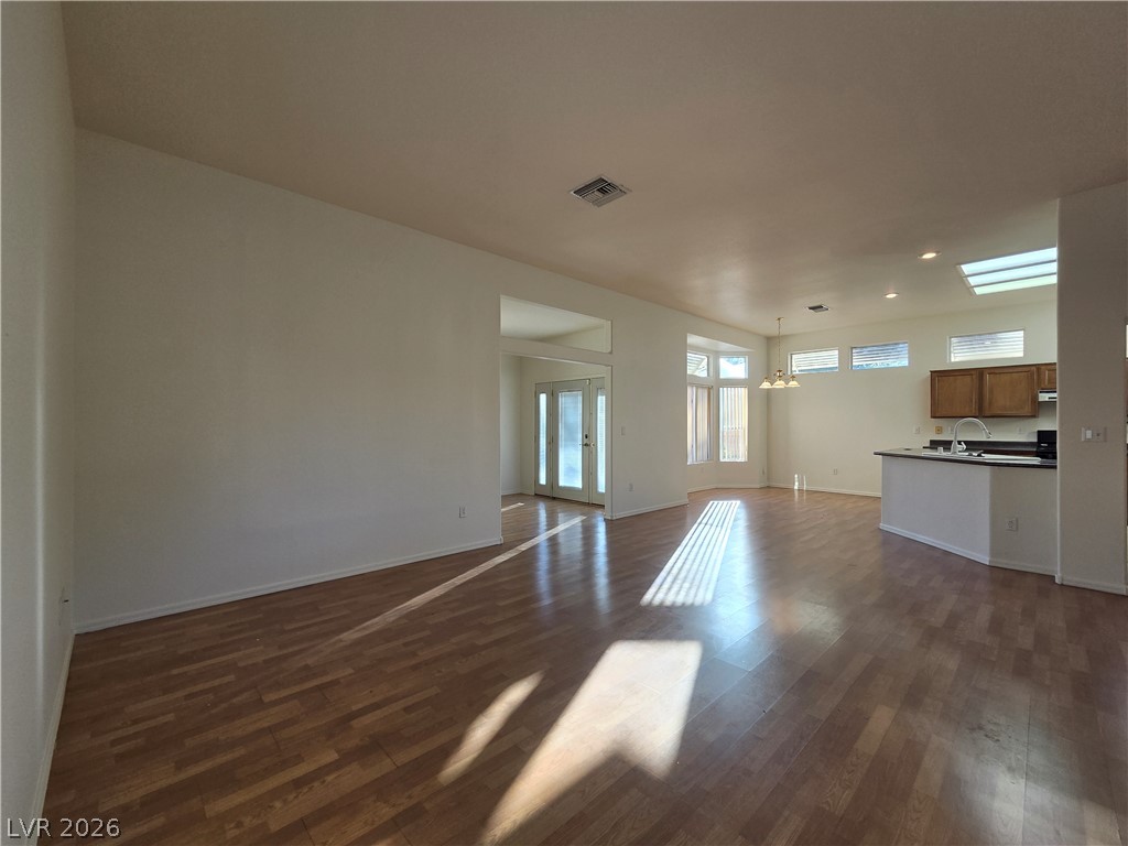 Photo 7 of 40, 9937 Heyfield Drive