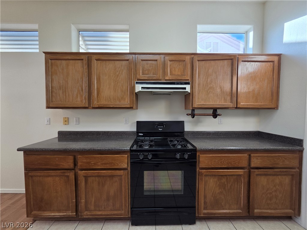 Photo 13 of 40, 9937 Heyfield Drive