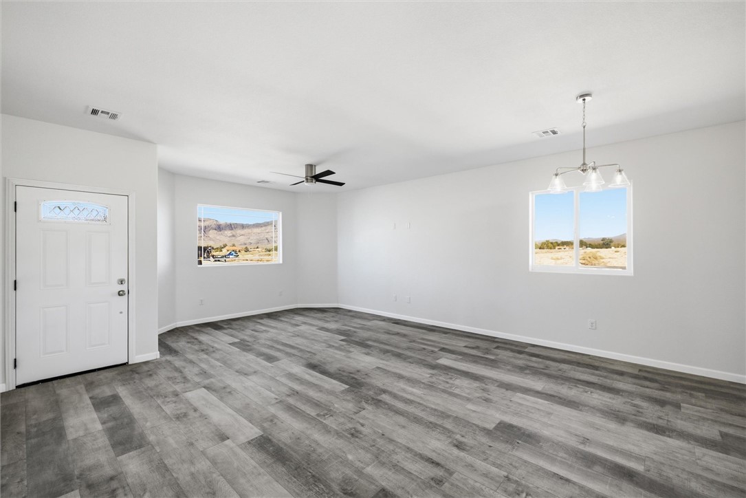 Photo 8 of 35, 5131 Valdez Court
