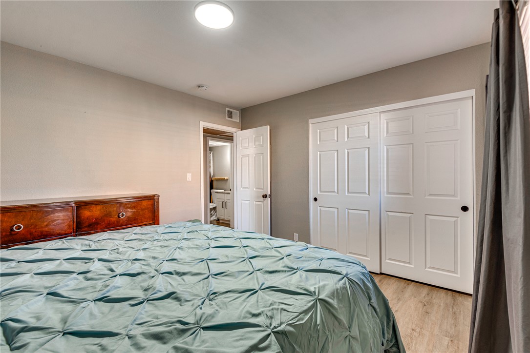 Photo 19 of 36, 5180 Indian River Drive #353