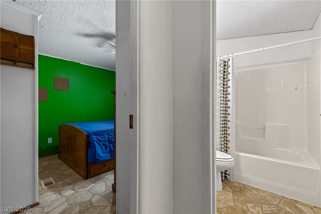Photo 19 of 67, 930 Heyer Street