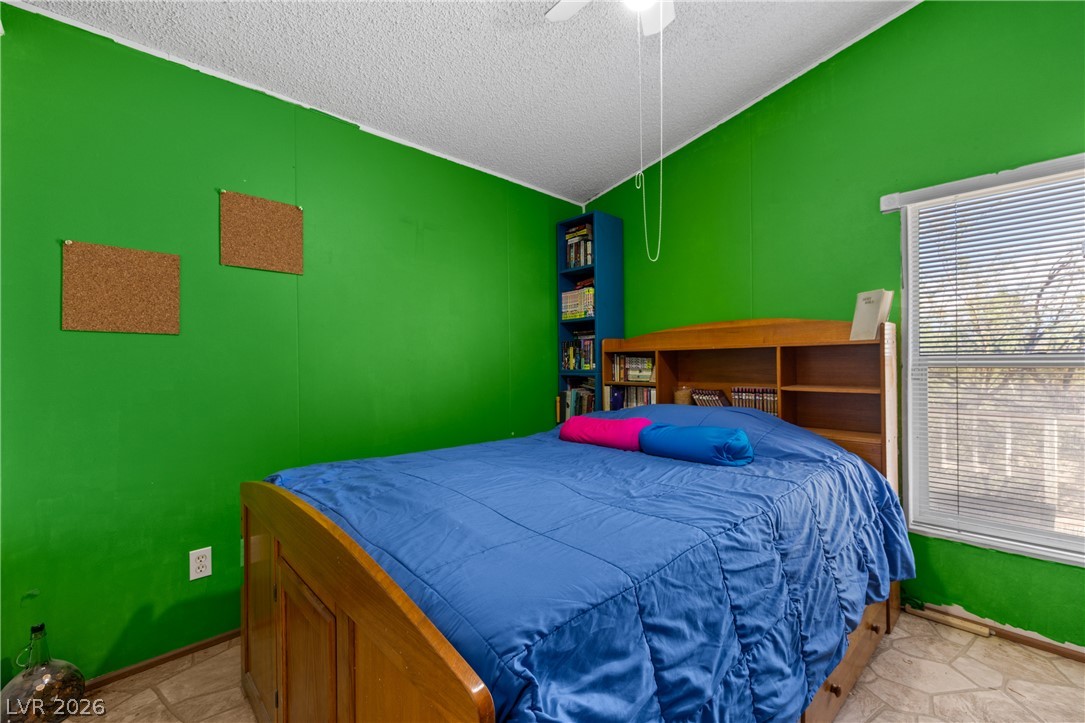 Photo 20 of 67, 930 Heyer Street