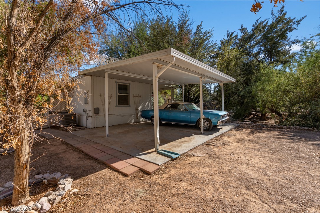 Photo 44 of 67, 930 Heyer Street
