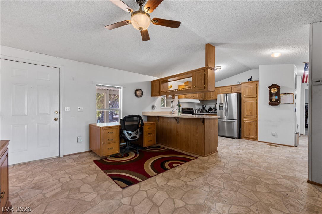 Photo 5 of 930 Heyer Street