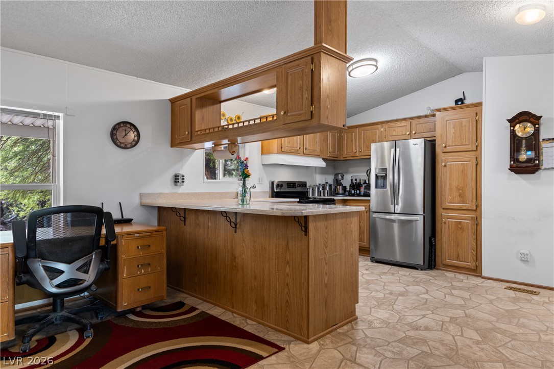 Photo 8 of 67, 930 Heyer Street