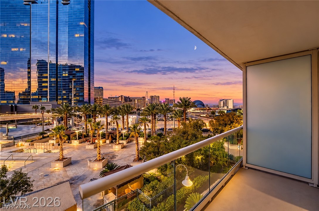 125 E HARMON Avenue #205, Las Vegas