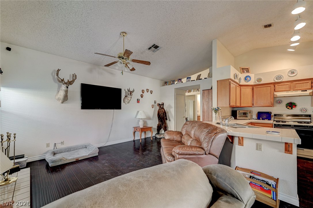 Photo 6 of 48, 8017 Coffee Tree Court