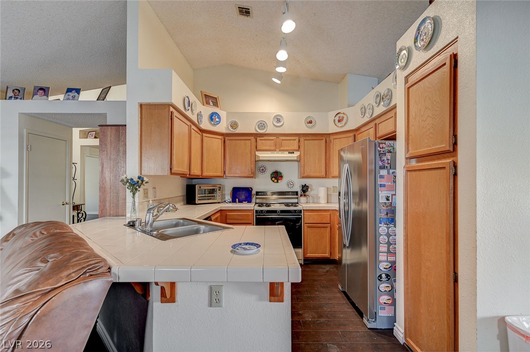 Photo 7 of 48, 8017 Coffee Tree Court