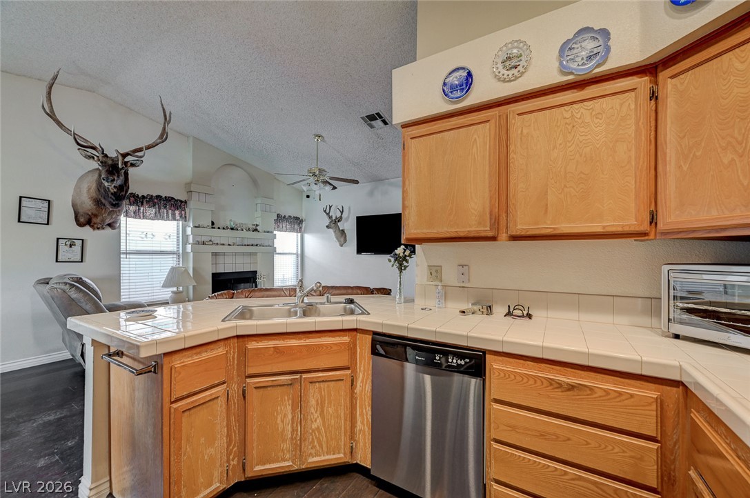 Photo 9 of 48, 8017 Coffee Tree Court