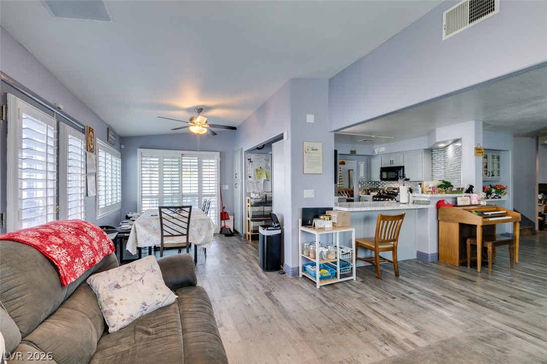 Photo 9 of 27, 5115 Milange Street