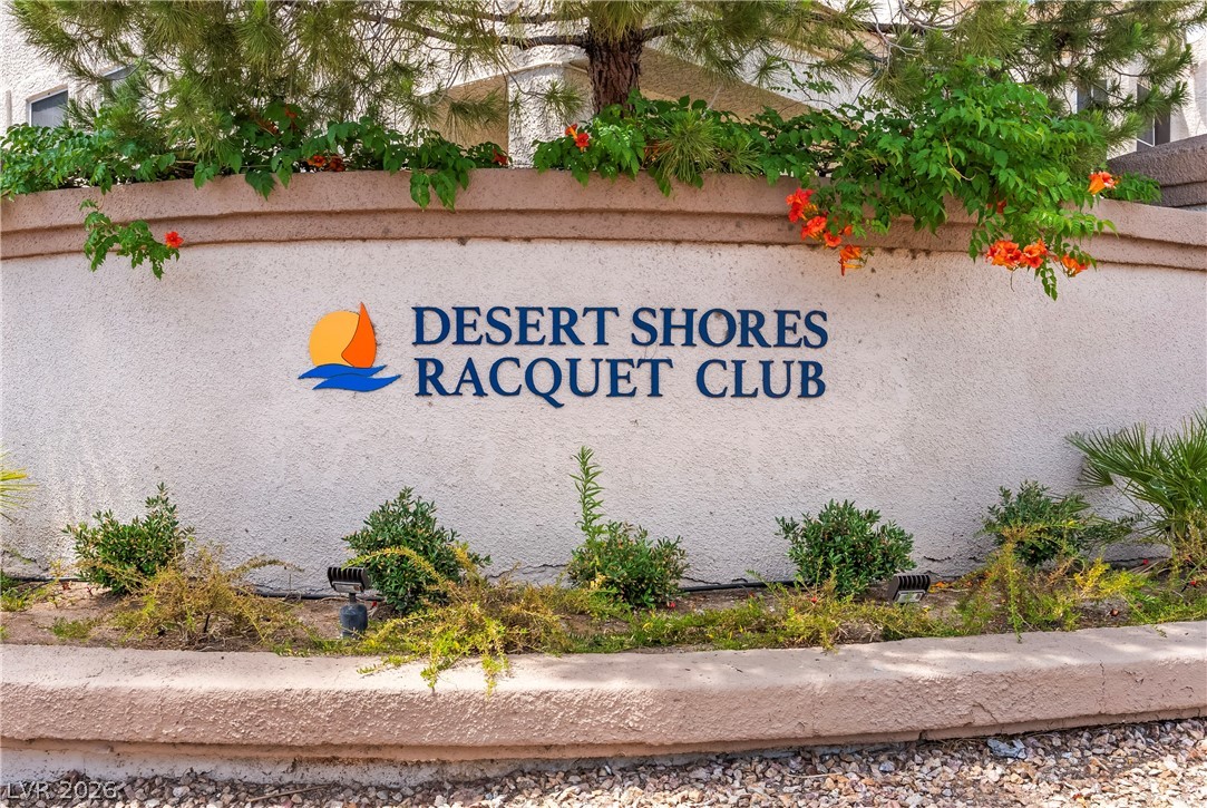 Photo 39 of 51, 7821 Surfcrest Court