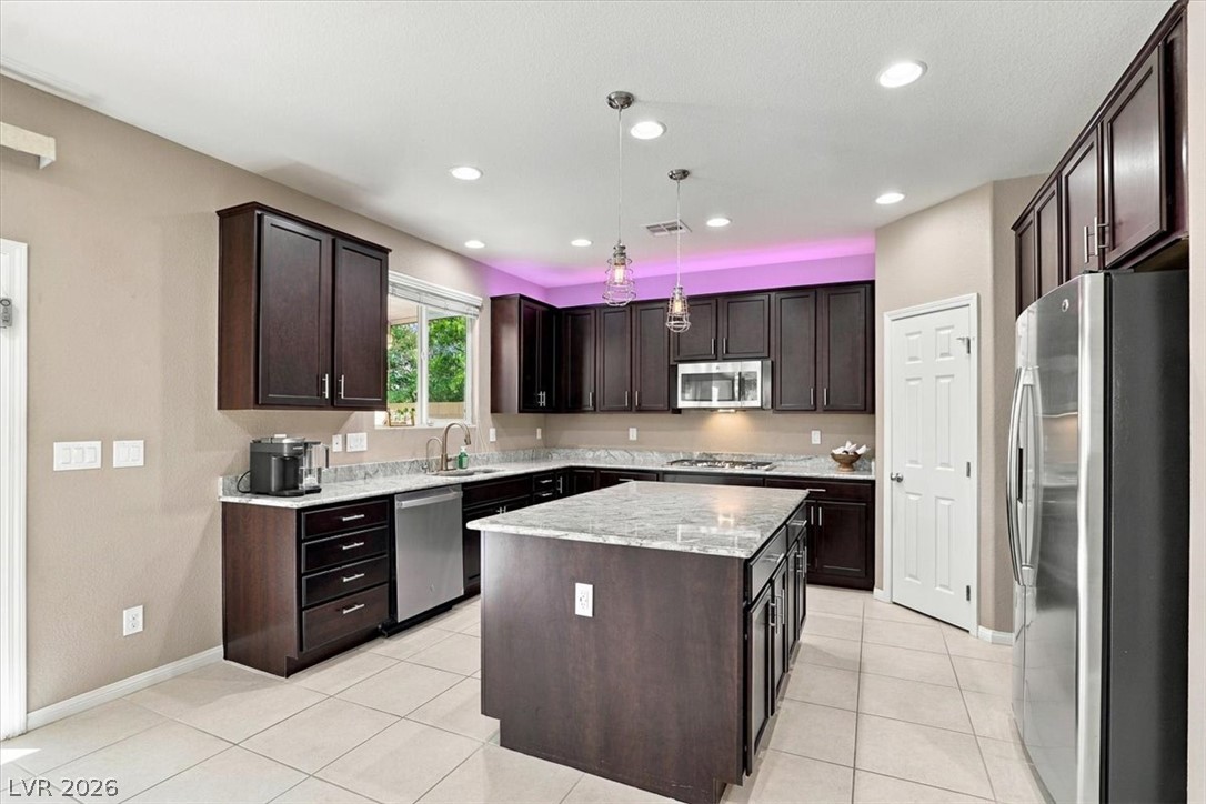 Photo 14 of 48, 3879 Catlyn Woods Avenue