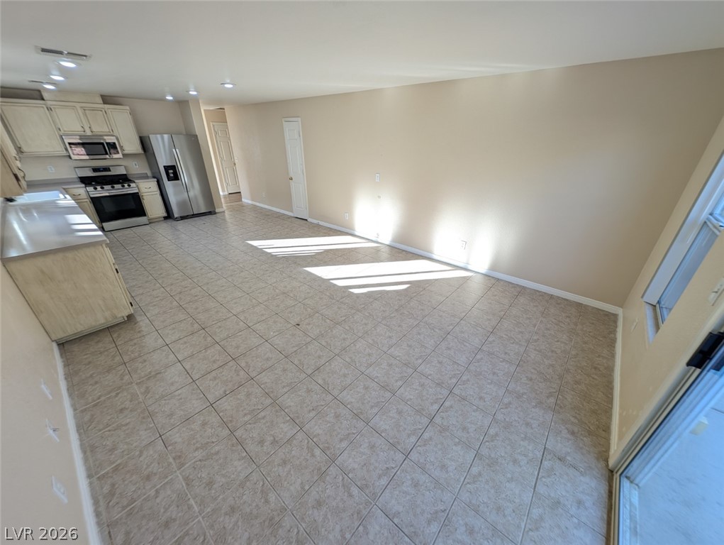 Photo 7 of 22, 5028 RAPID RIVER Court