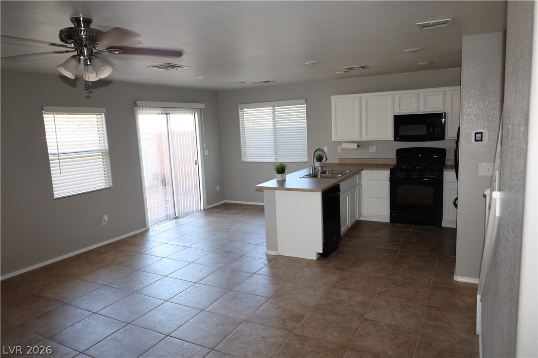 Photo 11 of 31, 510 W Eresma Street