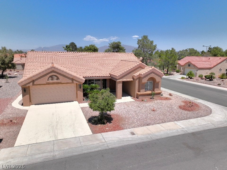 Photo 10 of 37, 8500 Linderwood Drive