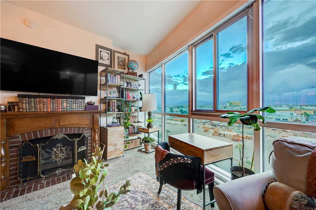 Photo 12 of 49, 4525 Dean Martin Drive #802