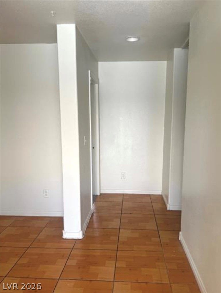Photo 13 of 41, 5607 W Dewey Drive