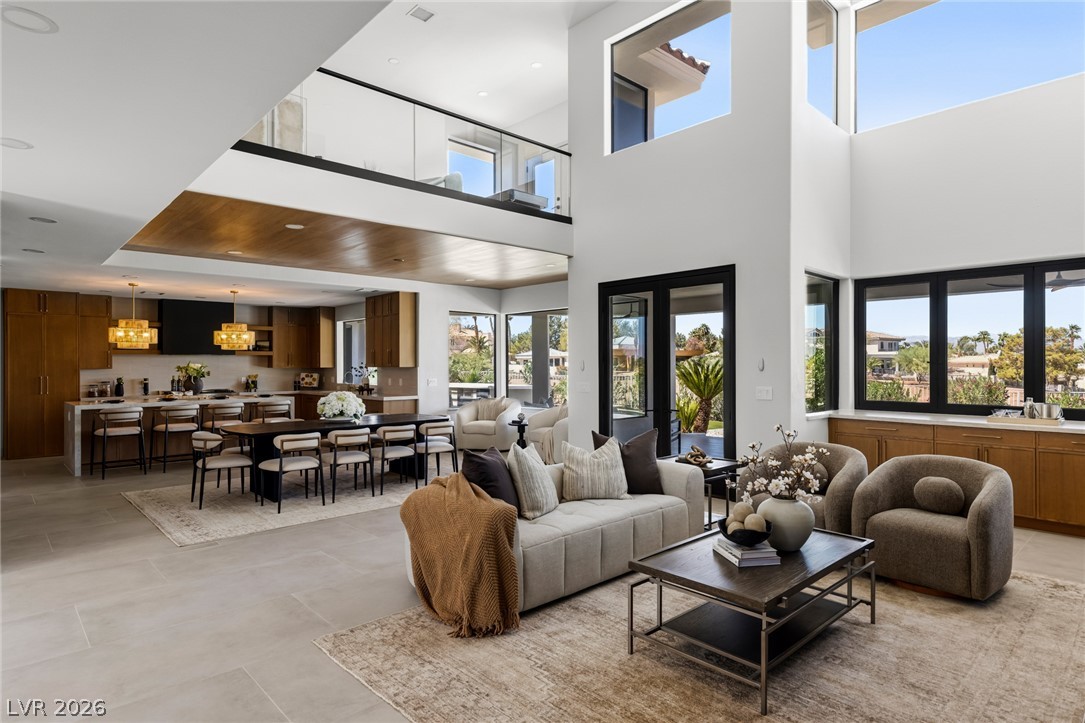 Photo 11 of 90, 2019 Doral Court