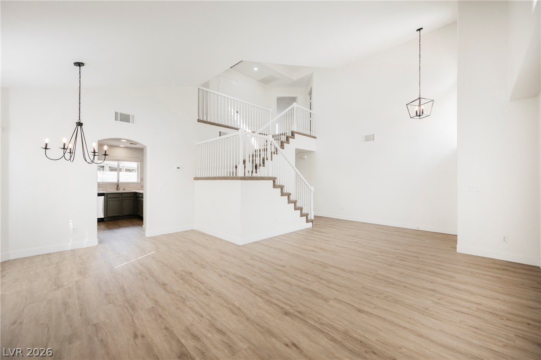 Photo 8 of 30, 5243 Willowdale Court