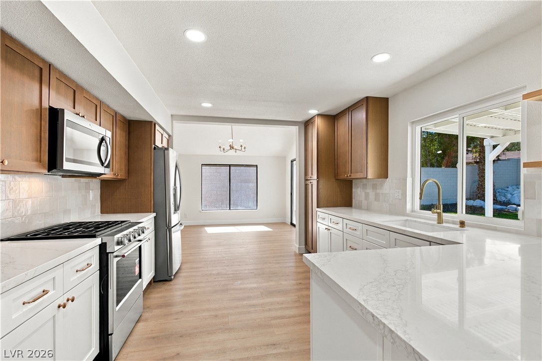 Photo 4 of 537 Trimley Court