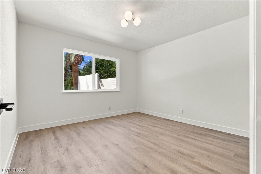 Photo 20 of 31, 537 Trimley Court