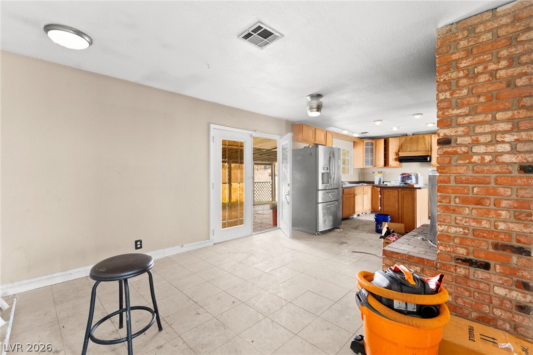 Photo 16 of 33, 4286 Welter Avenue